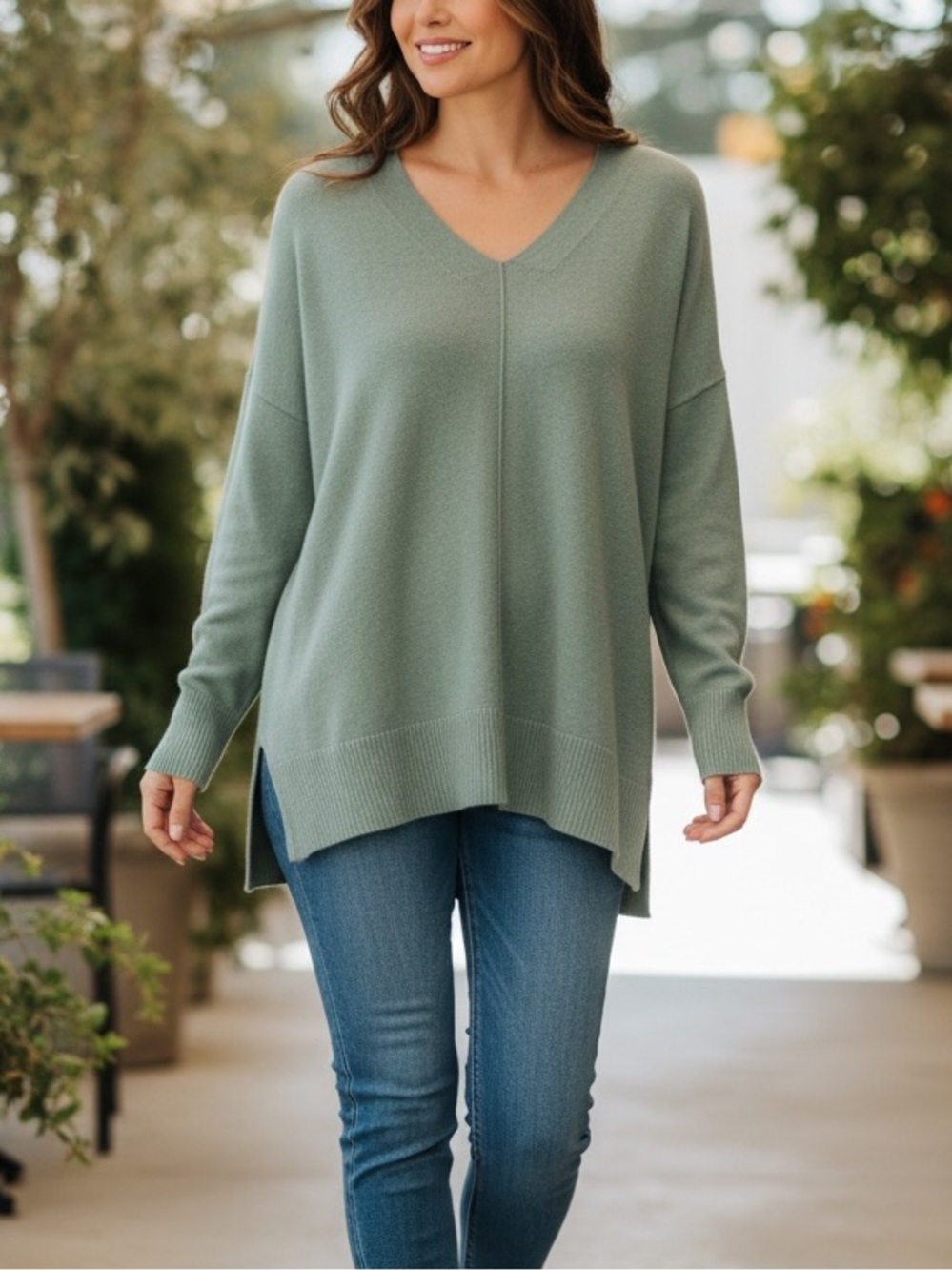 Adyson Parker NEW V-Neck Green Knit Hi-Lo Sweater Size Large Dolan Sleeves
